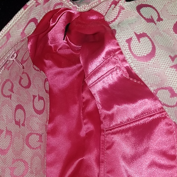 Guess handbag - Picture 3 of 3